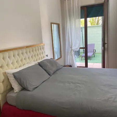 Apartment Con Giardino