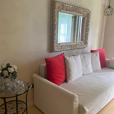 Apartment Con Giardino